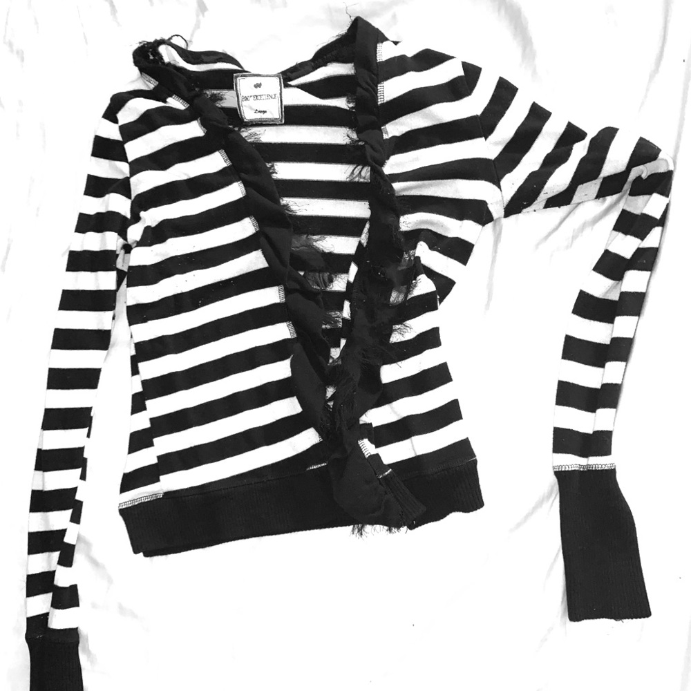 Black and white stripped sweater